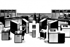 O modelo B-3700 da Burroughs (1974) - É implementado o primeiro sistema de teleprocessamento do Brasil, o Sistema Gedip de Custódia. Com isso, torna-se possível a atualização imediata dos dados armazenados no Sistema a partir de terminais distantes geograficamente do processador central e interligados por linha telefônica. Nesta fase inicial, os lançamentos são feitos pelo próprio Banco Central